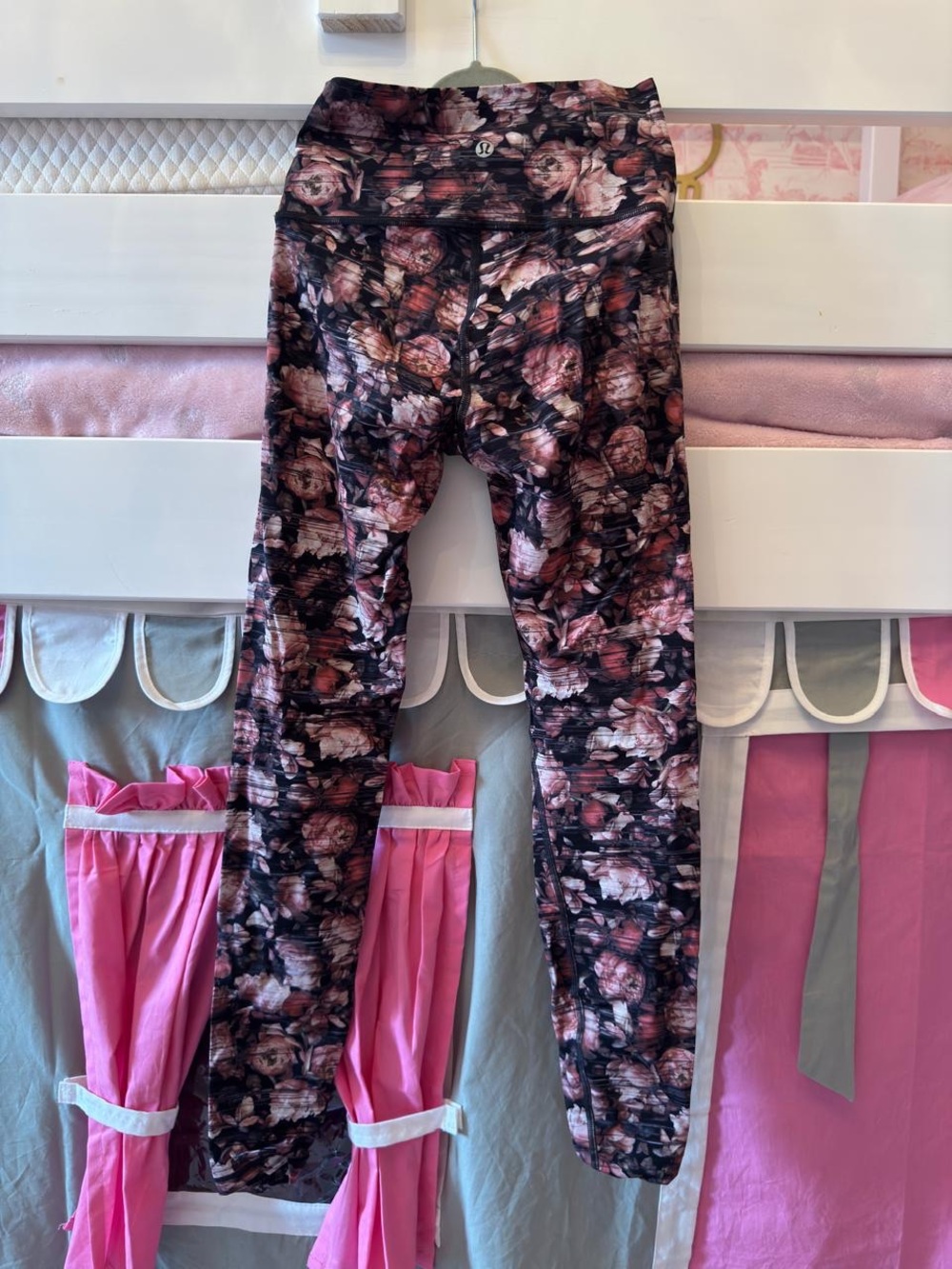 Women's Floral leggings size 4